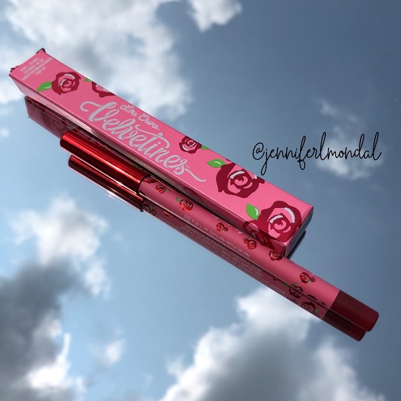 Lime Crime Other - 😍NWT Fangs Velvetine Lip Liner by Lime Crime!😍